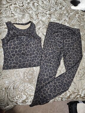 Womens Leopard Print Active Set - Brown & Black